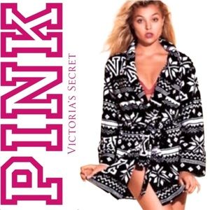 PINK VICTORIA’S SECRET💗Fair Isle Snowflake Plush Robe